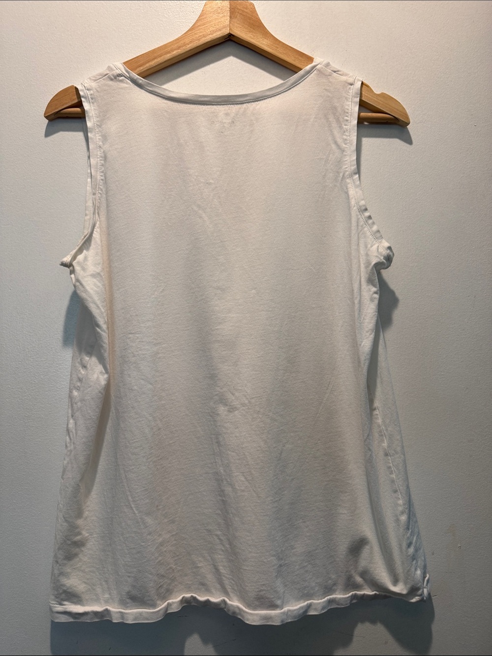 Garnet Hill White Scoop Neck Sleeveless Tank - Picture 7 of 13